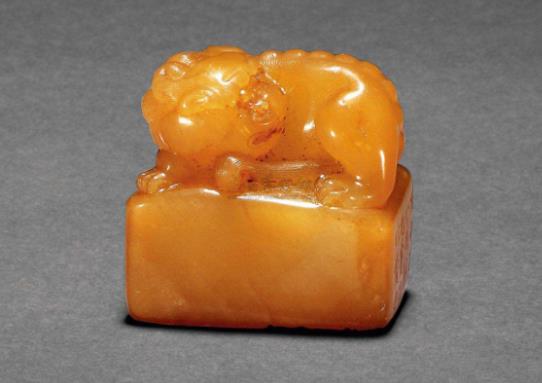 世界十大最值錢的玉石排名,羊脂白玉細膩油性好、和田黃玉是玉中之皇