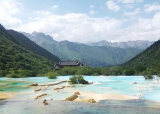 中國十大世界自然遺產(chǎn),九寨溝景區(qū)、神農(nóng)架旅游區(qū)都是原生態(tài)旅游區(qū)