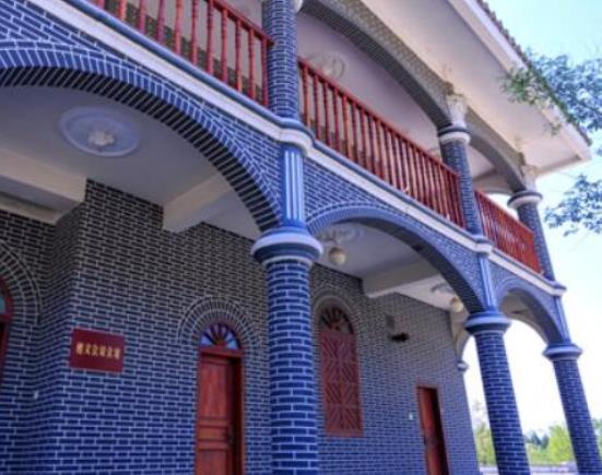 中國十大著名紅色旅游景點,延安革命紀念地景區、西柏坡深受人們歡迎