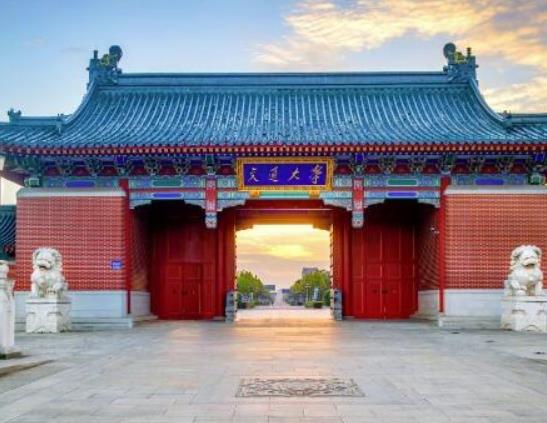 上海十大名牌大學,復旦大學聲譽高、上海交通大學辦事實力強大