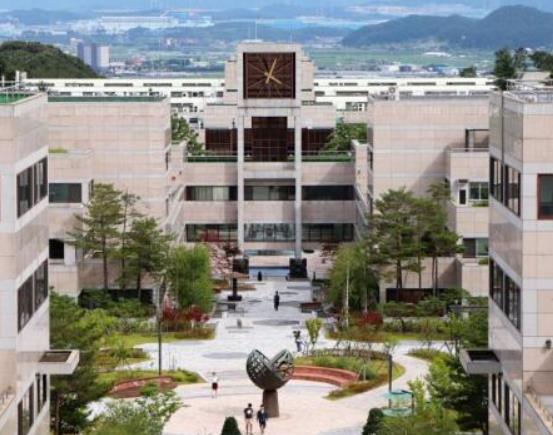 韓國排名前十的大學,首爾國立大學、韓國科學技術院科研實力雄厚