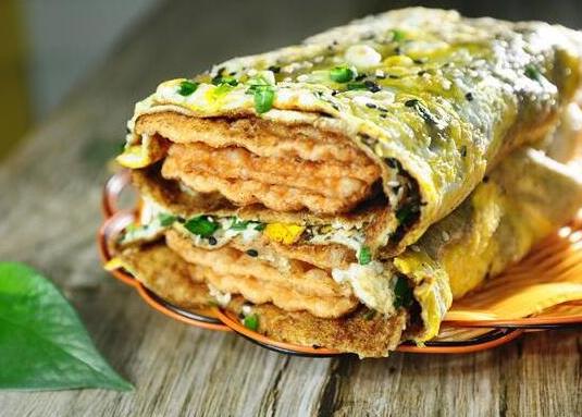 2022必火的擺攤小吃,燒烤經濟實惠、臭豆腐風靡各地