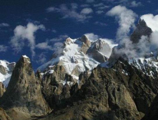 全球十大死亡山峰排行榜,喬戈里峰氣候惡劣、珠穆朗瑪峰地形險峻