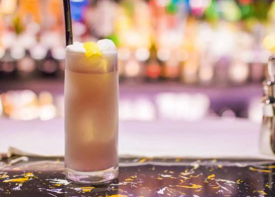 全球十大經典雞尾酒排名,馬提尼香氣四溢、湯姆柯林斯雞尾酒清涼解暑