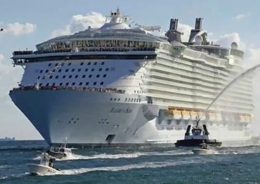 世界十大頂級郵輪排名,海洋贊禮號、海洋魅力號的設備都很高科技