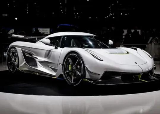 世界十大豪車排行榜,勞斯萊斯價格昂貴、賓利非常暢銷