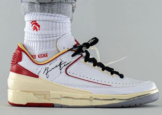 耐克十大最貴的鞋排名,閃電倒鉤Air Jordan 1 High價格在20-21萬左右