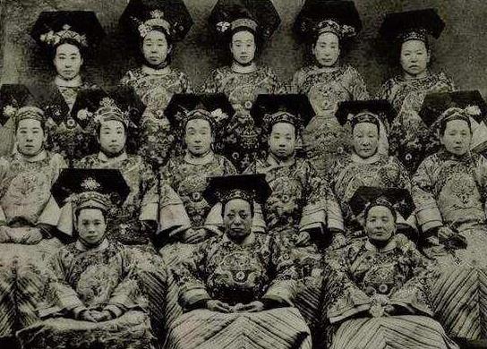 統治時間最長的朝代排行,周朝傳國君32代37王、商朝經歷了500余年