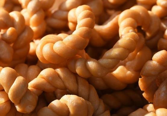 南昌十大特產(chǎn)干貨,軍山湖大閘蟹肉質(zhì)多且鮮美、安義瓦灰雞肉嫩湯鮮