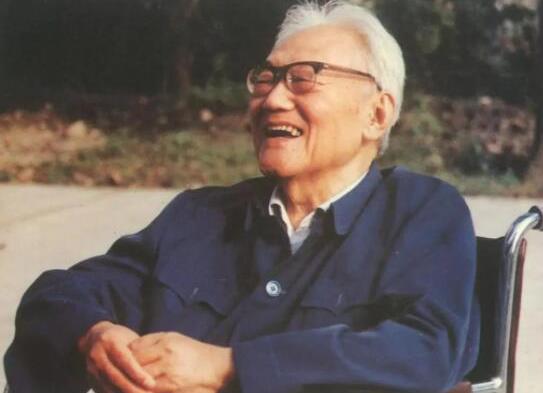 中國近代十大文豪,魯迅有極為重要的地影響力、郭沫若還是考古學家