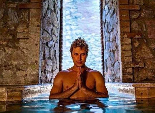 世界上最有名的瑜伽大師排名,帕坦伽利創(chuàng)作了瑜伽經(jīng)被稱為“瑜伽之祖”