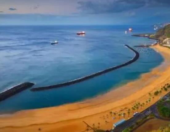 世界最美十大海島,馬爾代夫面積非常小、毛里求斯島是非洲少有富國之一