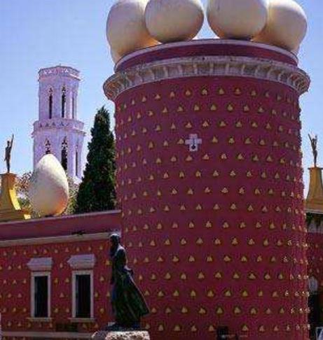 歐洲西班牙十大旅游景點(diǎn)排行榜 薩拉戈薩是阿拉貢大區(qū)的首府