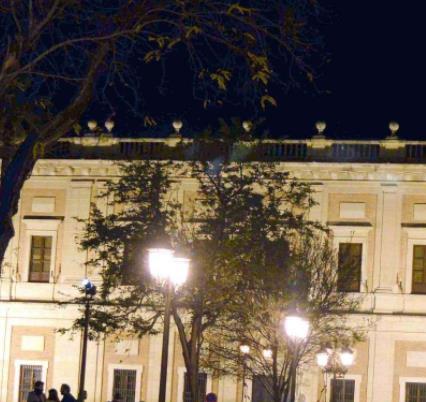 西班牙塞維利亞十大旅游排行 塞維利亞斗牛廣場是游客最多的一大景點