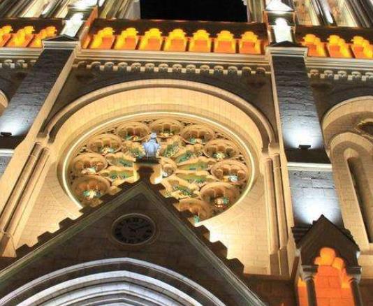 愛爾蘭基爾代爾郡六大旅游排行 愛爾蘭國家馬場(chǎng)始建于1900年