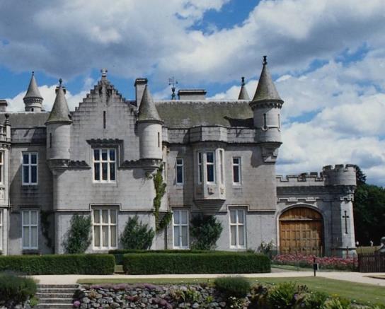 愛爾蘭米斯郡四大旅游排行 塔拉山是愛爾蘭精神和歷史上的中心