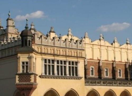 波蘭十大旅游景點排行 奧伊楚夫國家公園是波蘭最小的一個國家公園