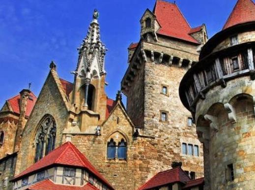 圣馬力諾六大旅游景點排行 圣馬力諾市也被簡稱為“圣馬力諾”