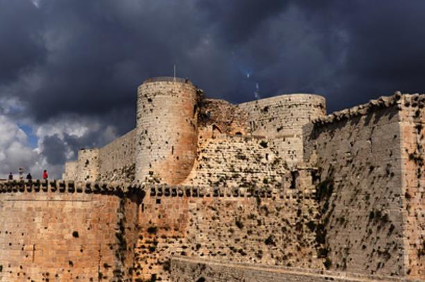 世界上最大的城堡和宮殿旅游景點(diǎn)排行 西班牙城堡建立于12世紀(jì)