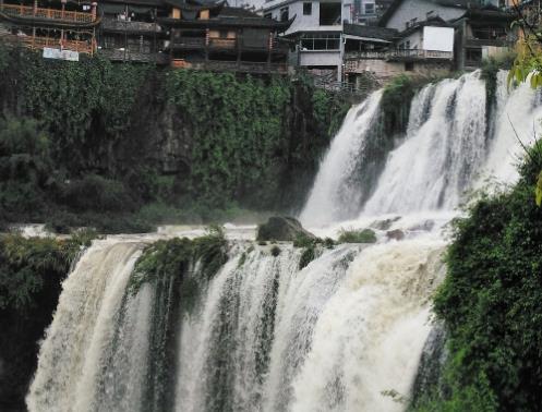 中國十大最適合情侶的旅游勝地旅游排行 夢幻張家界喻為“情人旅游線”