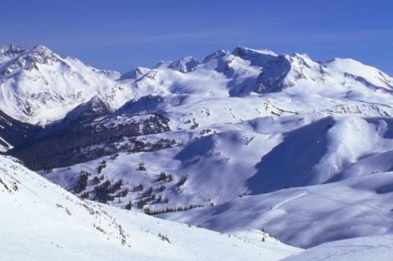 中國十大勾魂美景旅游景點排行 油菜花面積達四十萬畝左右
