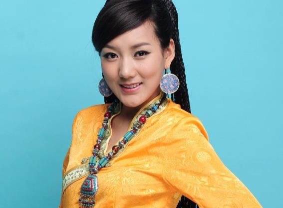 藏族十大美女排行 阿蘭·達瓦卓瑪是一個長得非常美麗的姑娘