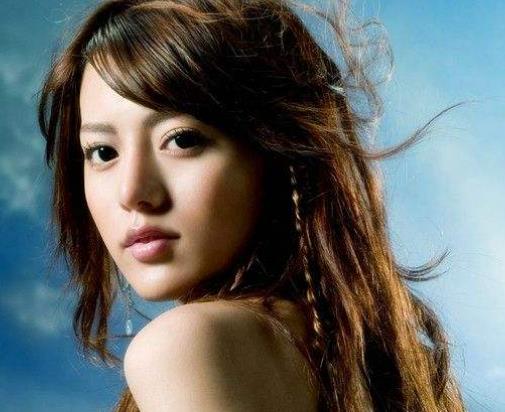 藏族十大美女排行 阿蘭·達瓦卓瑪是一個長得非常美麗的姑娘