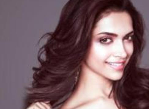 印度十大美女排行 薇迪雅.巴蘭出身貴族家庭美貌和才華并存的明星