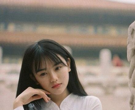 微博上的網紅排行 張沫凡是一位90后的美女她是微博紅人