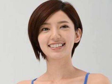 十大宅男女神排行 Angelababy曾與日本界一姐一同走秀