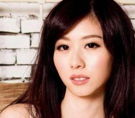 十大宅男女神排行 Angelababy曾與日本界一姐一同走秀