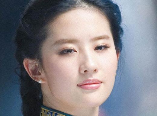 十大宅男女神排行 Angelababy曾與日本界一姐一同走秀