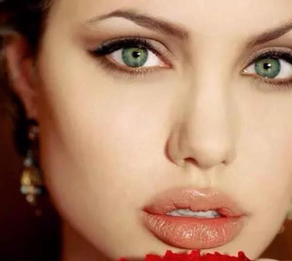 好萊塢五大最美女星排行 斯嘉麗·約翰遜素有夢露化身之稱