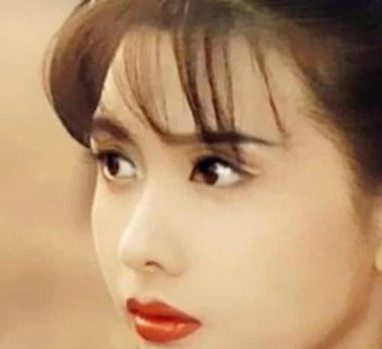 港片十大古裝美女排行榜 李嘉欣五官精致楚楚動(dòng)人