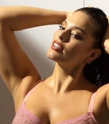 Instagram上新晉的性感女神排行 Elsa Hosk前段時間剛參加維密大秀