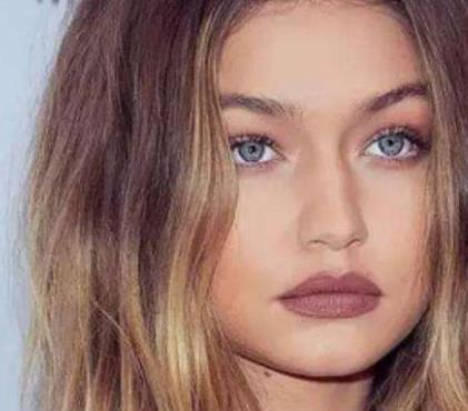 Instagram上新晉的性感女神排行 Elsa Hosk前段時間剛參加維密大秀