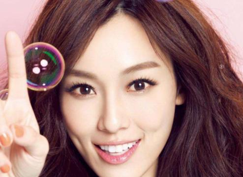 娛樂圈同時擁有美貌美腿的10大女星排行 鄭爽有著清純和漂亮的外表