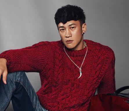 喜歡擠公交坐地鐵的十大明星排行 女神林志玲西安擠公交與男粉絲合影