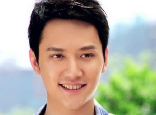 喜歡擠公交坐地鐵的十大明星排行 女神林志玲西安擠公交與男粉絲合影