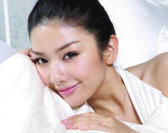 胸部最美的女明星排行 清純加妖艷的性感陳喬恩的雙重性感大餐