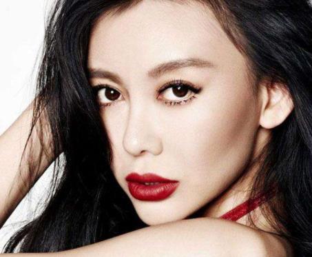 胸部最美的女明星排行 清純加妖艷的性感陳喬恩的雙重性感大餐