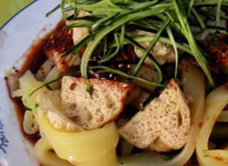 甘肅張掖土特產品排行 小河紅棗果形較小但肉質細密