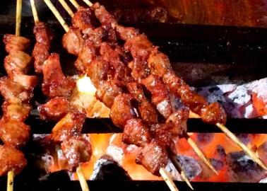 青海西寧特色小吃排行榜 手抓羊肉質(zhì)嫩滑軟