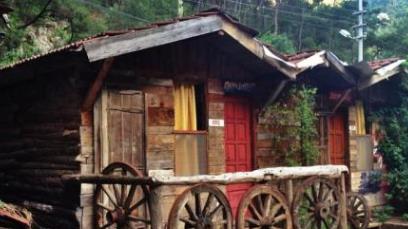 世界五大樹(shù)屋旅店排行 在查克理樹(shù)屋看日落絲絲滑落