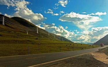 中國死亡公路排行榜 湖北新洲陽大公路成為了居民嘴里的死亡公路