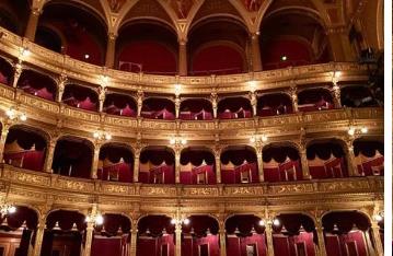 世界上最美的歌劇院排行 莫斯科大劇院是一座不惹人注意的磚石結構