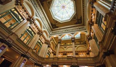 世界上最美的歌劇院排行 莫斯科大劇院是一座不惹人注意的磚石結構