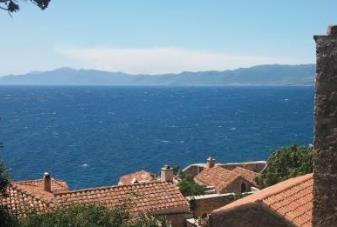 盤點世界最不可思議村落 青之島你能想象日夜與活火山相伴的生活嗎