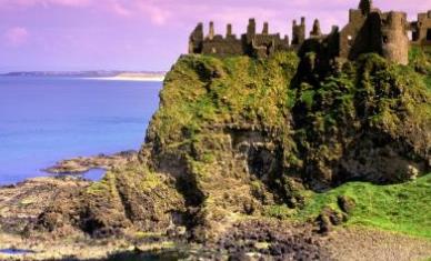 全球位置詭異的美麗城堡 眺望臺(tái)城堡由卡爾弗特·沃克斯設(shè)計(jì)