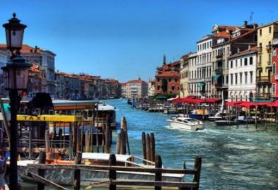 最受歡迎的旅游國家排行 澳大利亞看見如白色風(fēng)帆似歌劇院穹頂